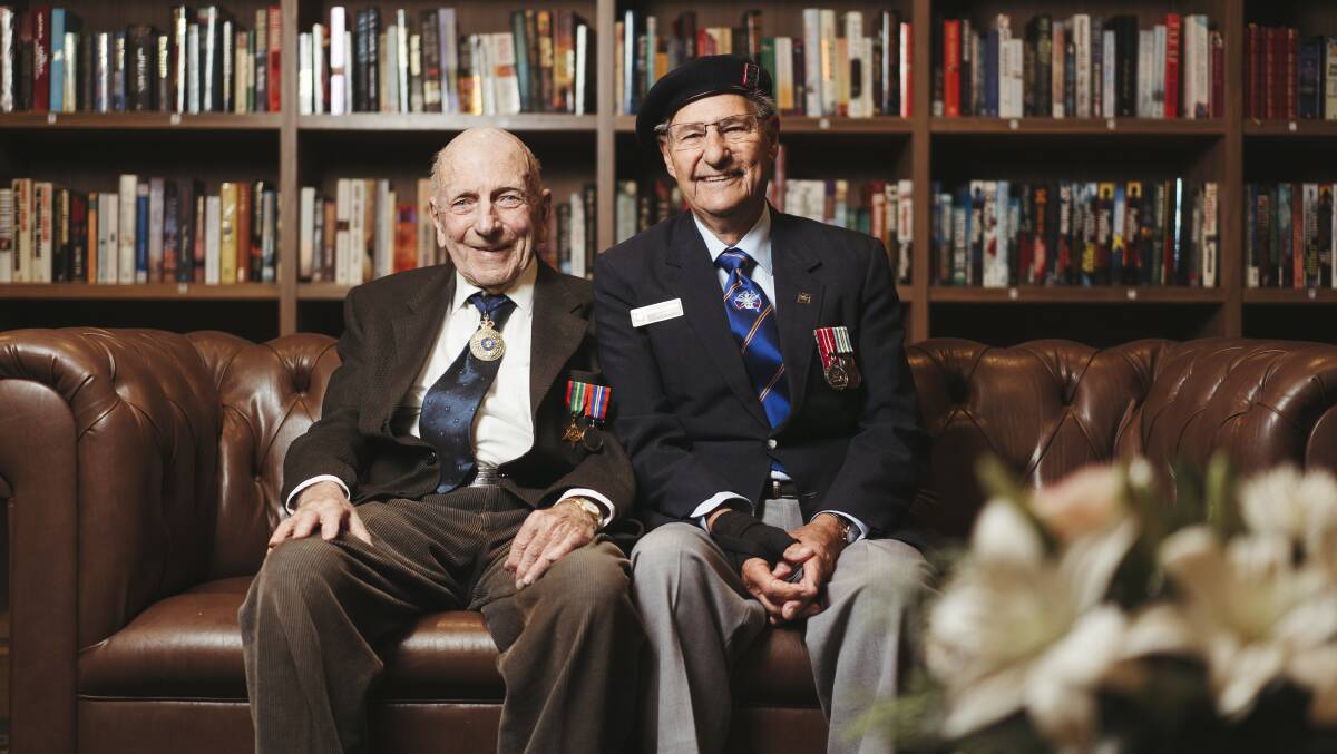 Former auditor-general of Australia and WWII veteran 95-year-old Jack Monaghan and 89-year-old veteran Lionel Davidson: Dion Georgopoulos