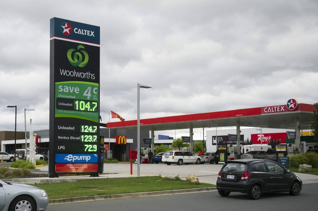By Wednesday morning prices were back above $1 at Woolworths. Photo: Rohan Thomson