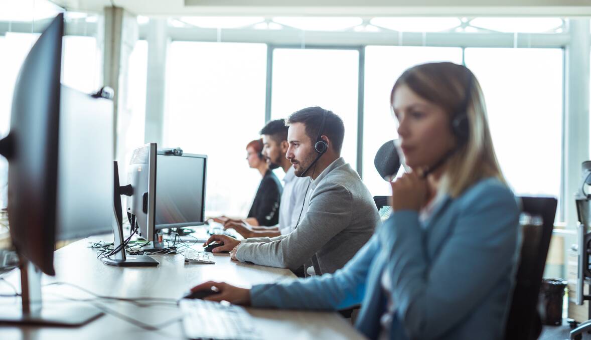 The union representing public sector staff has called for the Department of Home Affairs' call centre to be brought in house. Picture Shutterstock