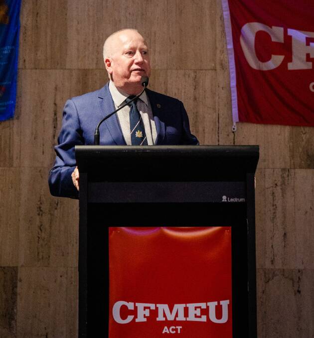 Mick Gentleman presenting an award at a CFMEU event in May 2022. Picture from Facebook