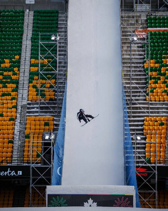 Guseli competing at FIS Edmonton Style Experience Big Air competition in Canada. Picture by Daniel Stewart.