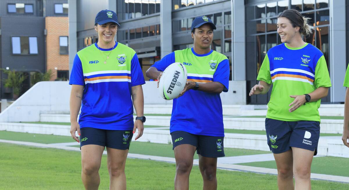 Elise Smith, left, with the Raiders' Katrina Fanning Shield pre-season academy. Picture by Keegan Carroll
