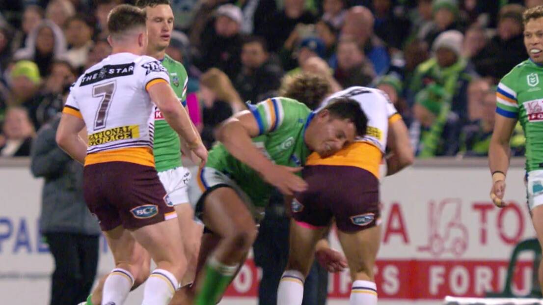 Joe Tapine crunches Reece Walsh in a tackle. Picture Fox Sports