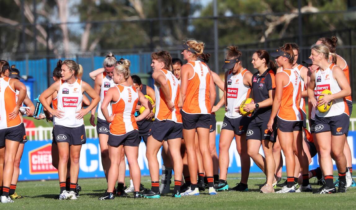 GWS Giants' women at training. Picture by Emma Hillier
