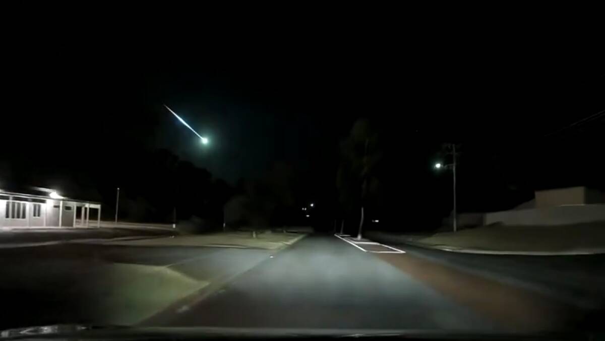 Dashcam captures the blazing meteor in the night sky. Picture via Twitter/@itsjshe