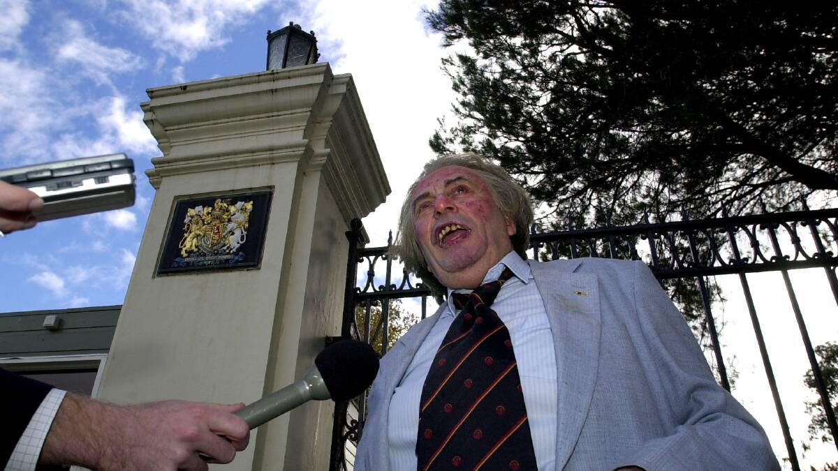 Cultural attache Sir Les Patterson outside Government House in Canberra in 2003. Picture by Lannon Harley