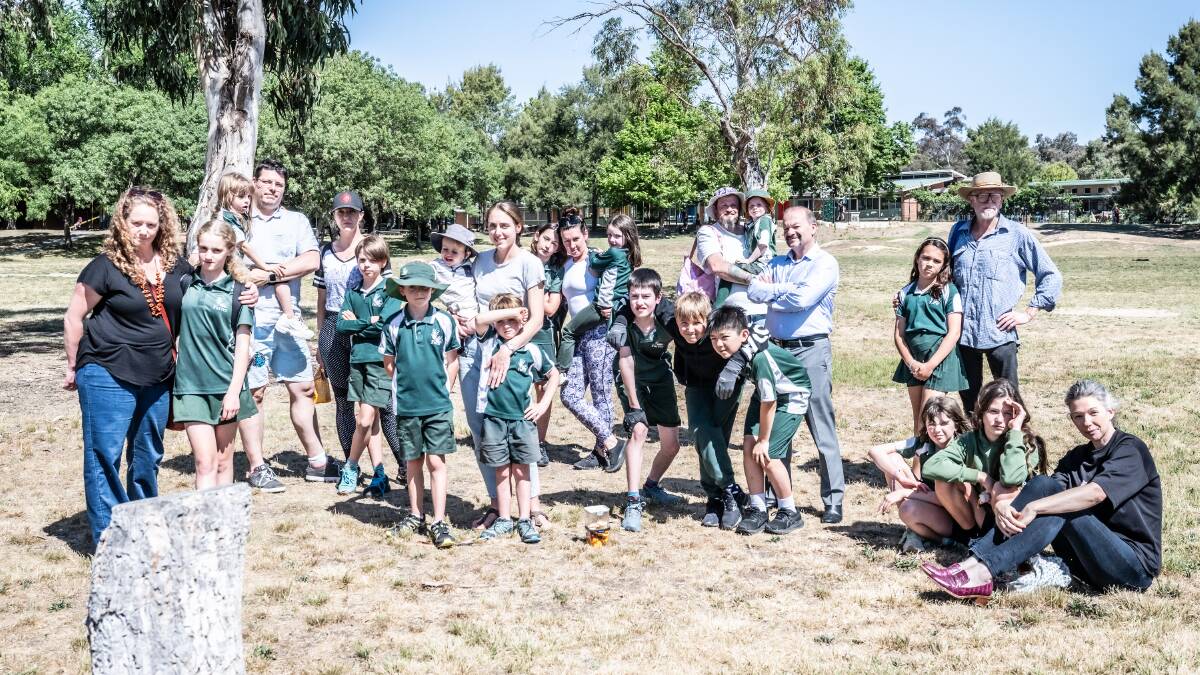 Some parents and children at Farrer Primary School are opposed to a proposal to put a boundary fence around the school campus. Picture by Karleen Minney