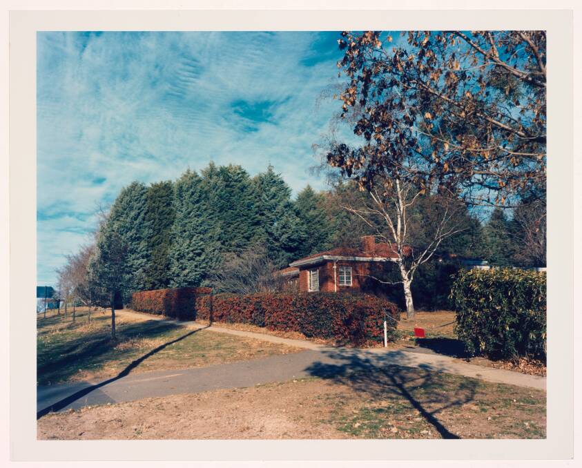 Canberra suite #3 (House with hedge and chain across drive), 1980, Type C colour photograph, 36.8 h cm, 45.9 w cm, National Gallery of Australia, Kamberri/Canberra, gift of the artist 1987.