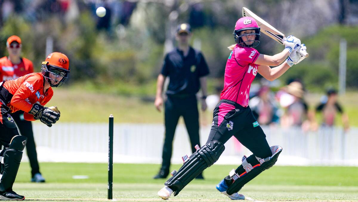 Ellyse Perry returns to the Sixers with an eye on a WBBL title. Picture by Adam McLean