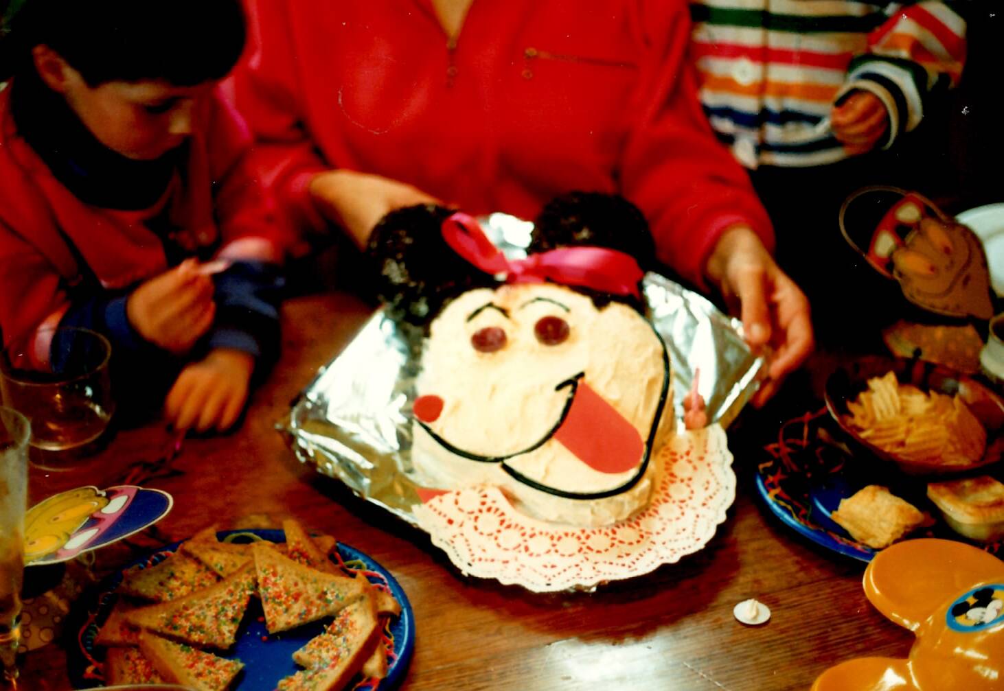 The Australian Women's Weekly Children's Birthday Cake Book - Wikipedia