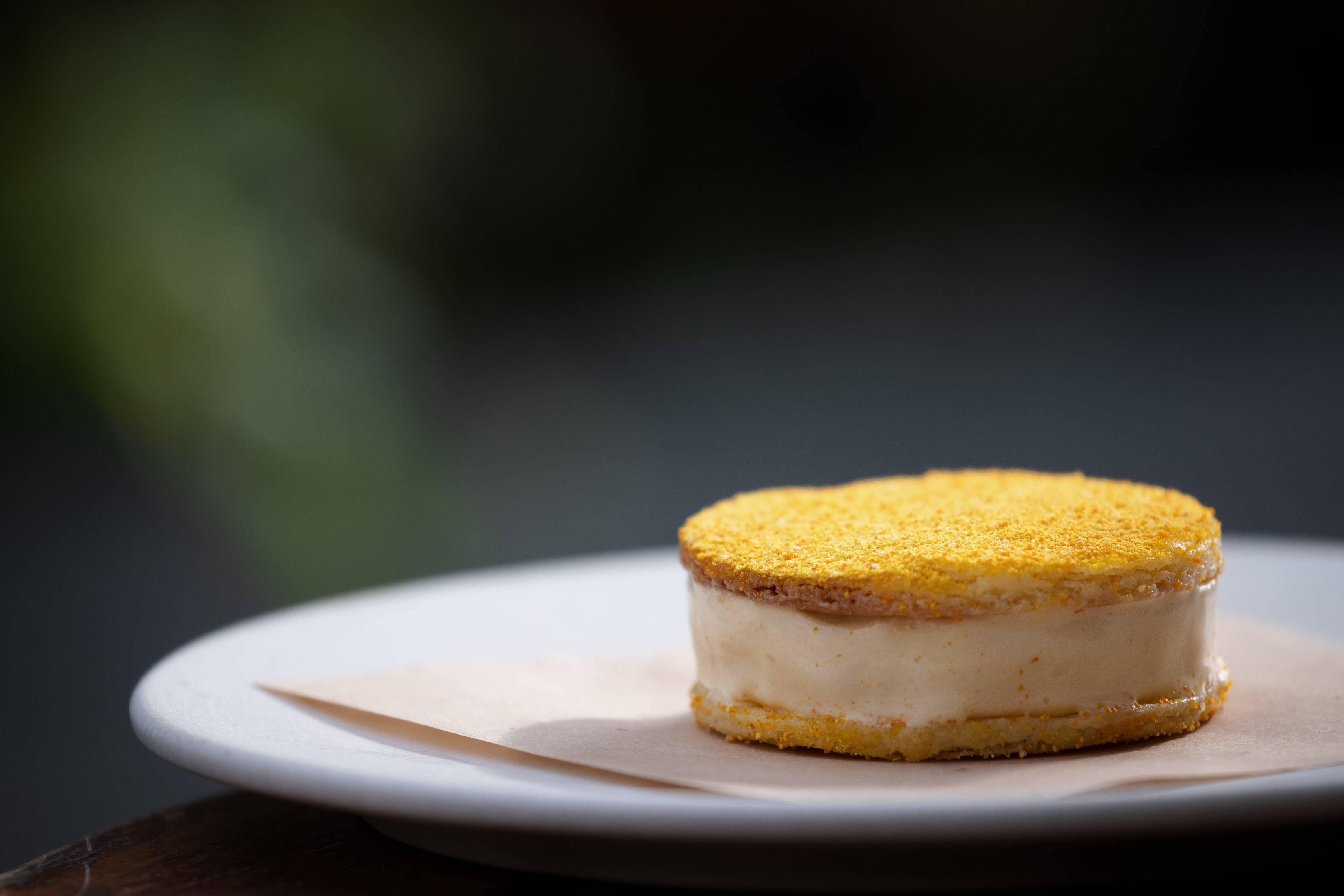 Eggless White Forest Cake Recipe | Cake Decoration | MintsRecipes - YouTube