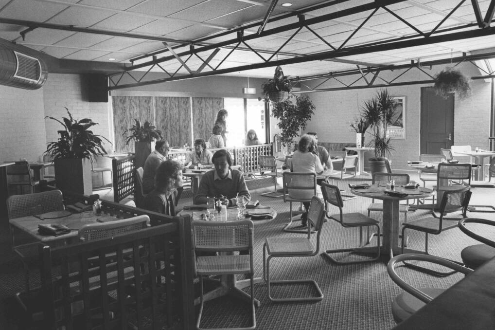 Vivaldi Restaurant in 1989. Picture courtesy of the Australian National University Resource Centre