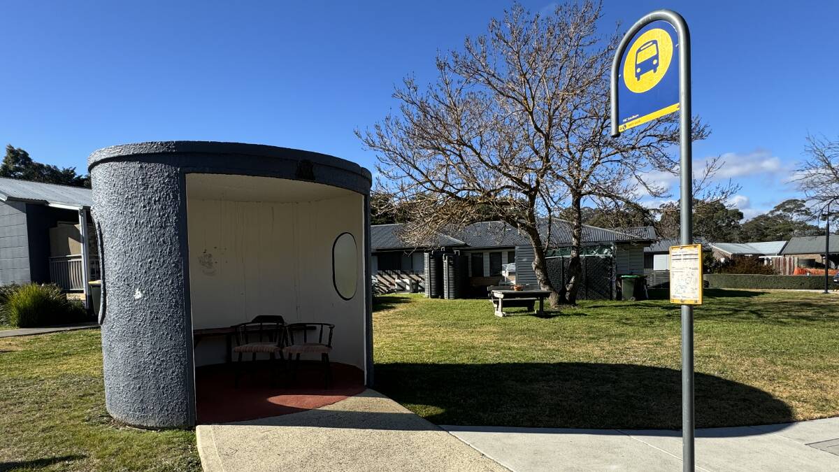 A Canberra-style bus shelter in Apex Circuit, Goulburn. Picture by Tim the Yowie Man