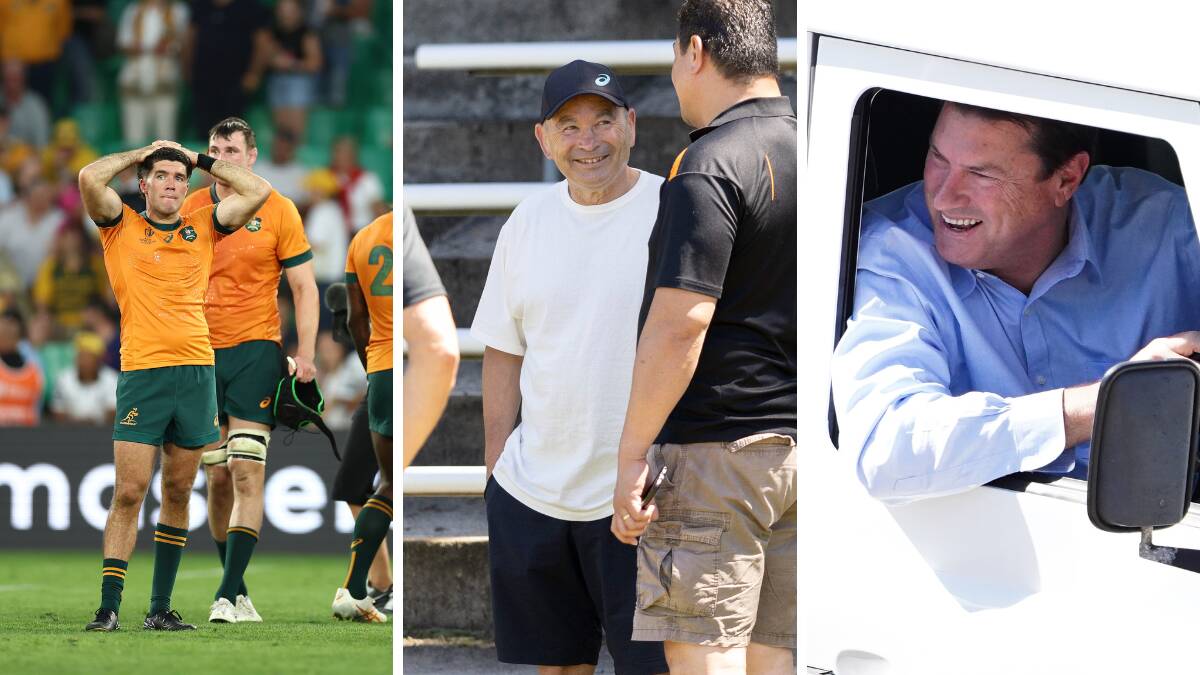 Eddie Jones, centre, has been continually linked to job in Japan.