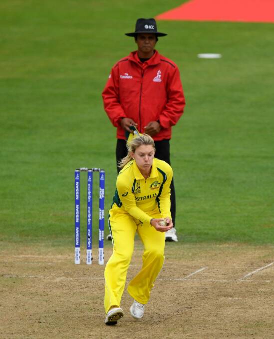 Kristen Beams snares the wicket of India batsman Mithali Raj during the pool stage. Photo: Getty Images