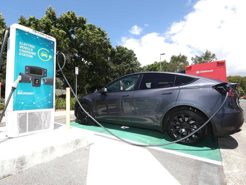 The Australian Automobile Association has launched an online data tool to track EV take up. (Jason O'BRIEN/AAP PHOTOS)