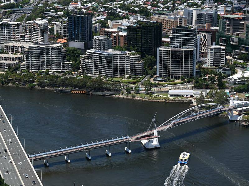 Police have found the body of a man who fell into the Brisbane River, south of the CBD, on Sunday. Photo: Darren England/AAP PHOTOS