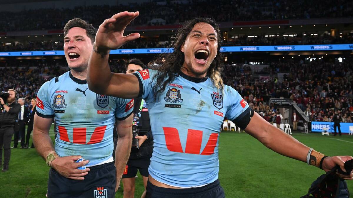 Jarome Luai (r) and Mitchell Moses (l) were gallant in NSW's stirring win over Queensland. (Dave Hunt/AAP PHOTOS)