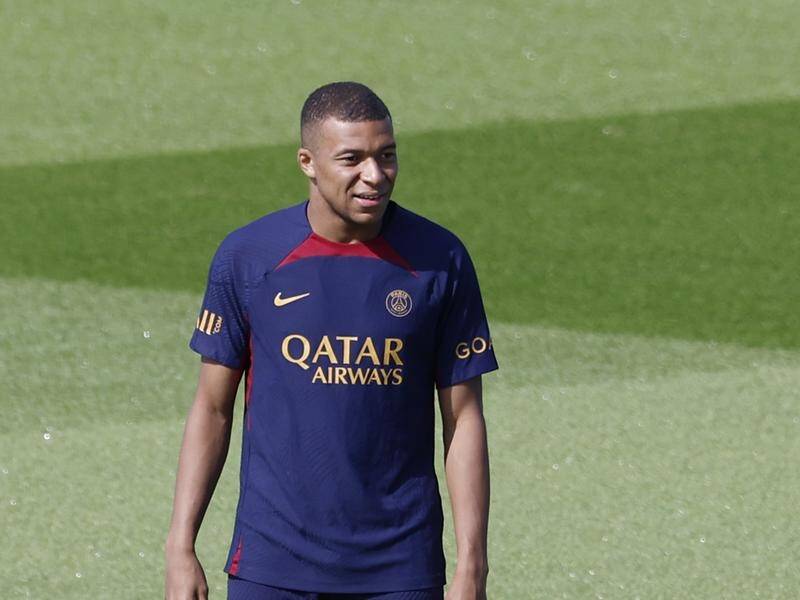 Kylian Mbappé reinstated into PSG's first-team squad after