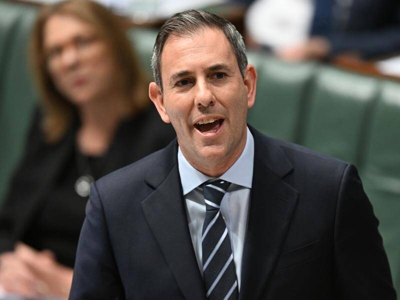 Treasurer Jim Chalmers has announced funding to help shore up Pacific banking. (Lukas Coch/AAP PHOTOS)