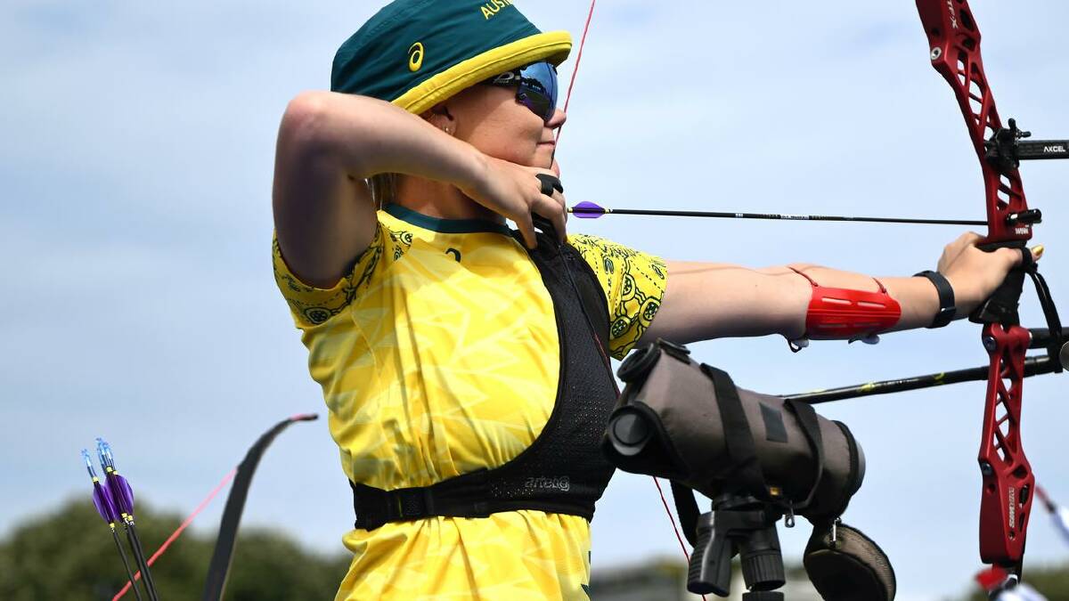 Laura Paeglis finished 44th in her archery event, the best result by an Australian woman since 1996. (Joel Carrett/AAP PHOTOS)