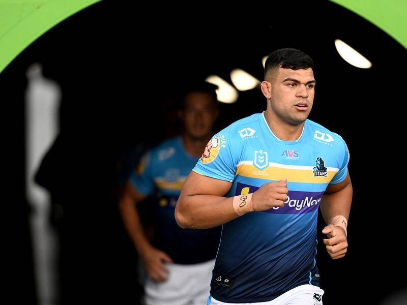 David Fifita is getting plenty of praise as he decides if to stay at the Titans or join Canberra. (Darren England/AAP PHOTOS)