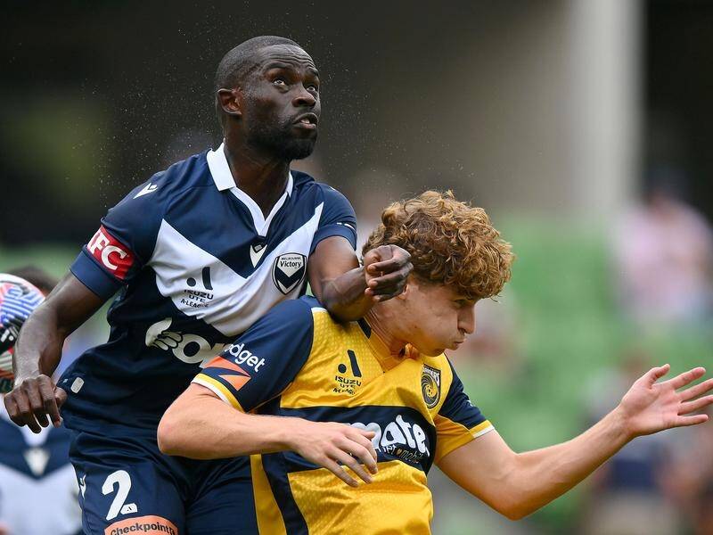 Melbourne Victory and the Central Coast Mariners will go head-to-head for the ALM title on Saturday. (Morgan Hancock/AAP PHOTOS)