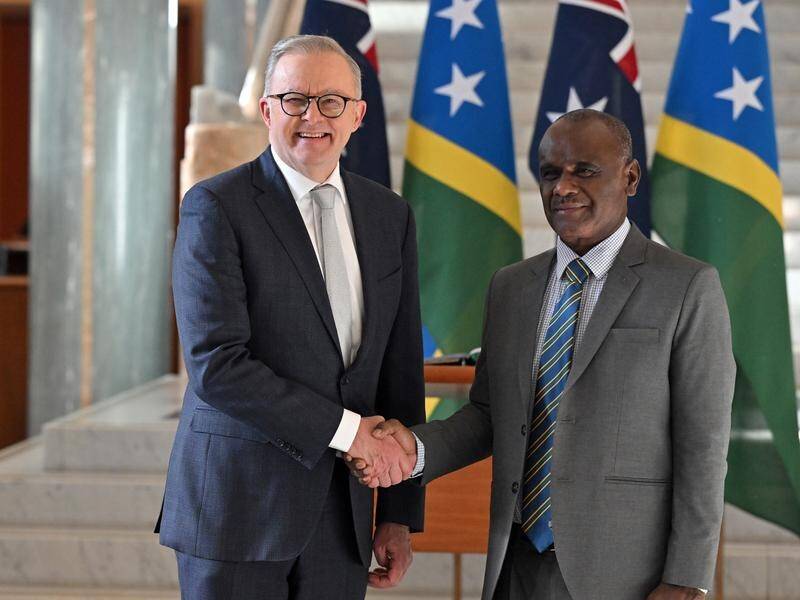 Anthony Albanese has welcomed Solomon Islands Prime Minister Jeremiah Manele to Canberra. (Mick Tsikas/AAP PHOTOS)