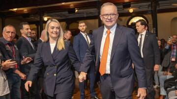 Prime Minister Anthony Albanese will reveal his new team after the retirement of two ministers. Photo: Jeremy Piper/AAP PHOTOS