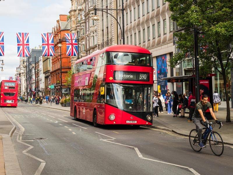 London is being held up as an example of how world cities can reduce transport pollution. (Jennifer Dudley-Nicholson/AAP PHOTOS)