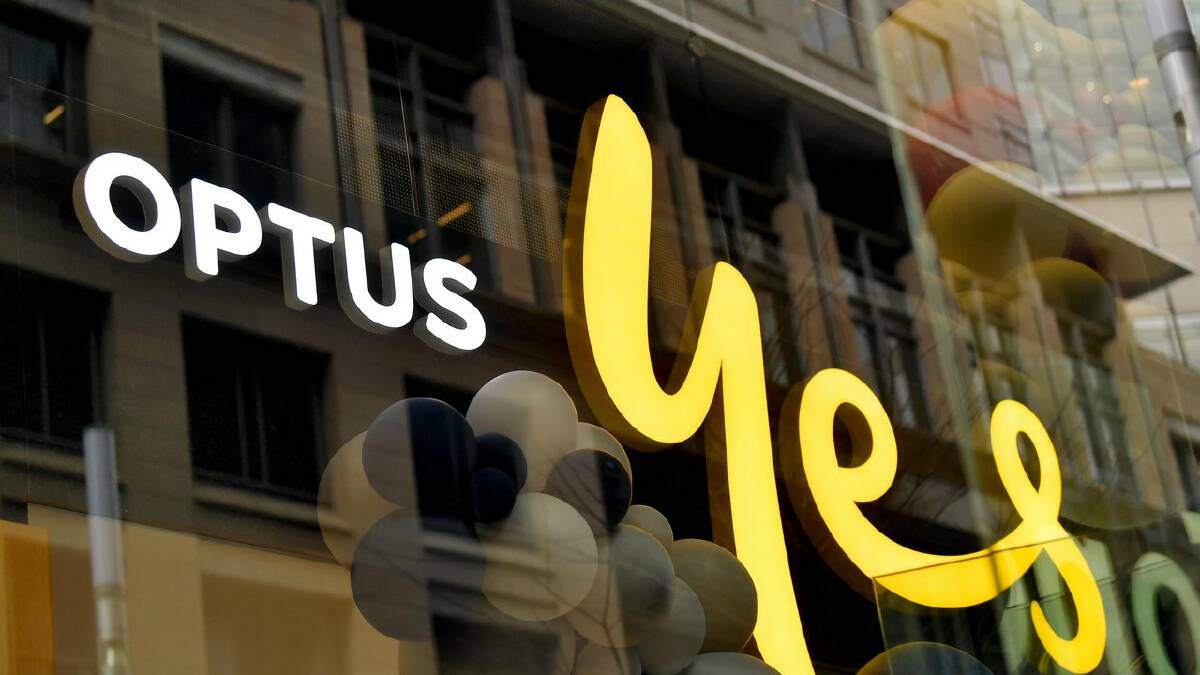 Optus will switch off 3G in September, after Telstra closes the service on August 31. (Bianca De Marchi/AAP PHOTOS)