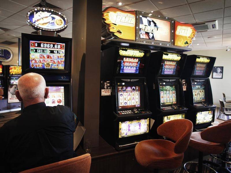 Australian Leisure and Hospitality Group ran hundreds of pokies without compulsory control features. (Paul Jeffers/AAP PHOTOS)