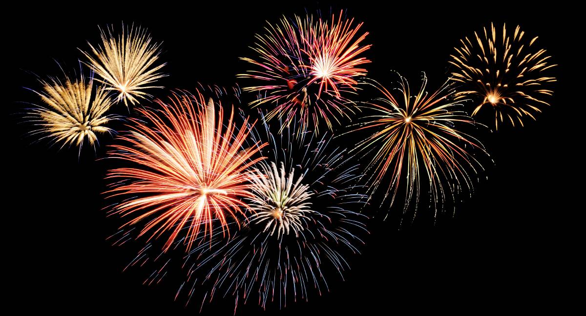 Merimbula's NYE midnight fireworks get off the ground