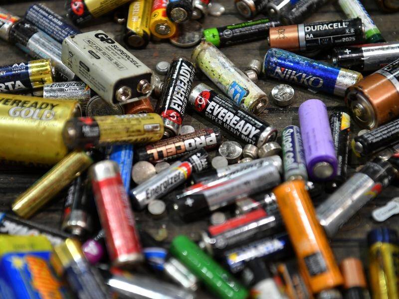 The scheme is focused on making it ultra-convenient for Australian consumers to recycle batteries. (Joel Carrett/AAP PHOTOS)
