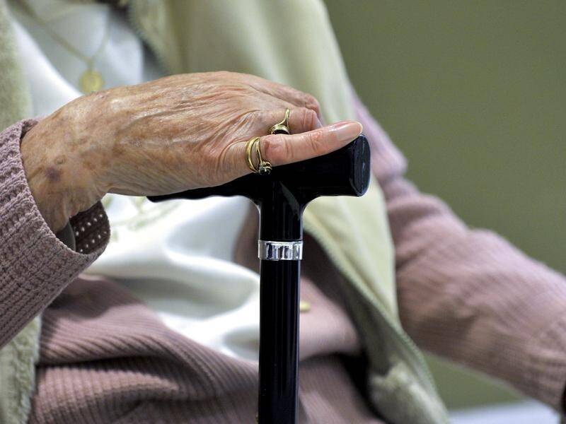 The number of elderly seeking home care help to stay out of aged care has doubled. (Alan Porritt/AAP PHOTOS)