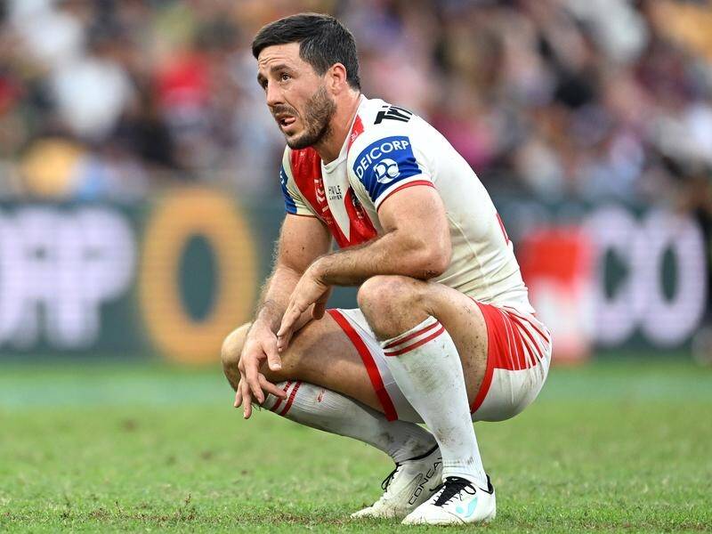 St George Illawarra say they won't lose skipper Ben Hunt to another NRL club without a fight. (Dave Hunt/AAP PHOTOS)